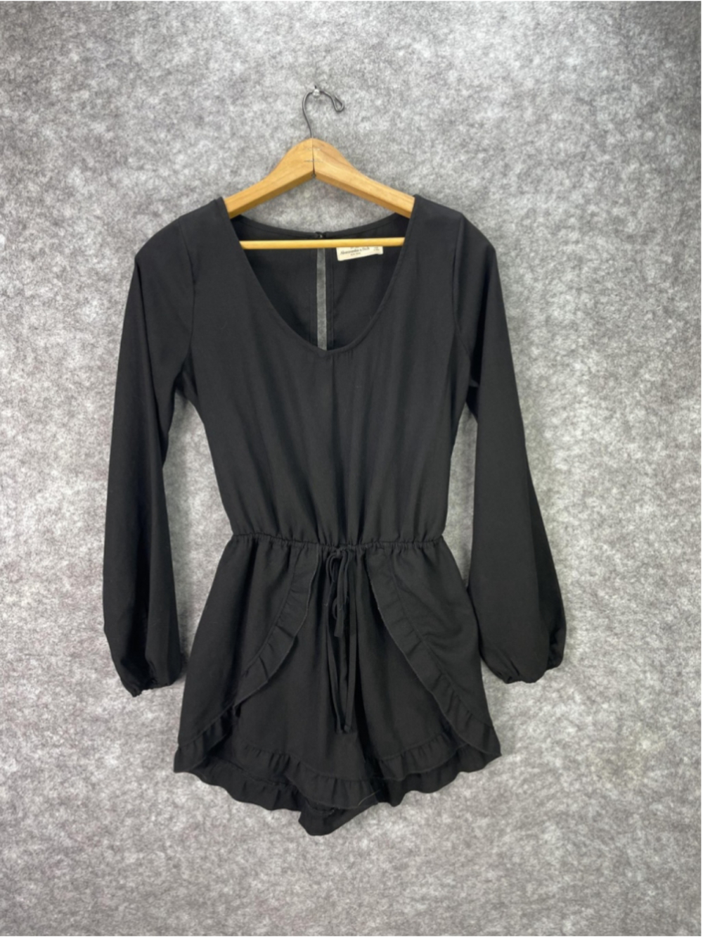 Abercrombie & Fitch Romper Womens XS Black Long Sleeve Ruffle Hem Elastic Waist